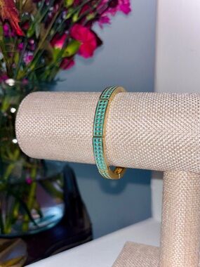 Lia Sophia “Swiss Dot” Stretch Bracelet